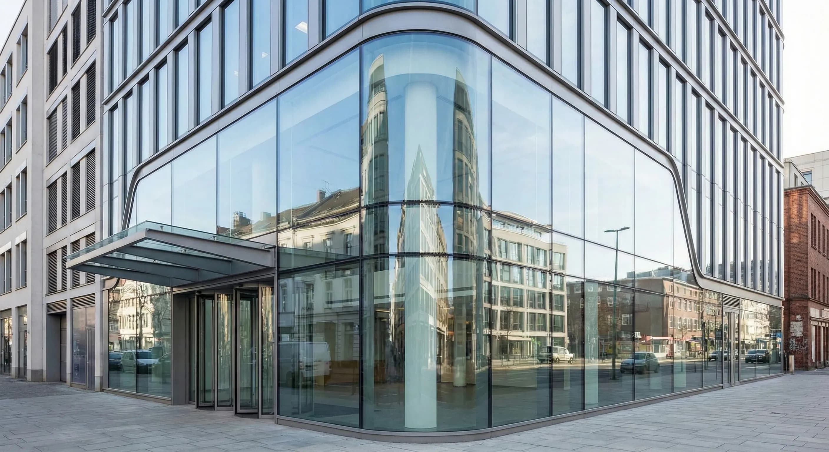 Огънати стъкла